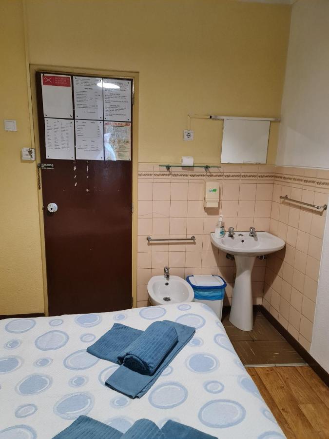 Pensjonat Pensao Residencial Flor Dos Cavaleiros 2*